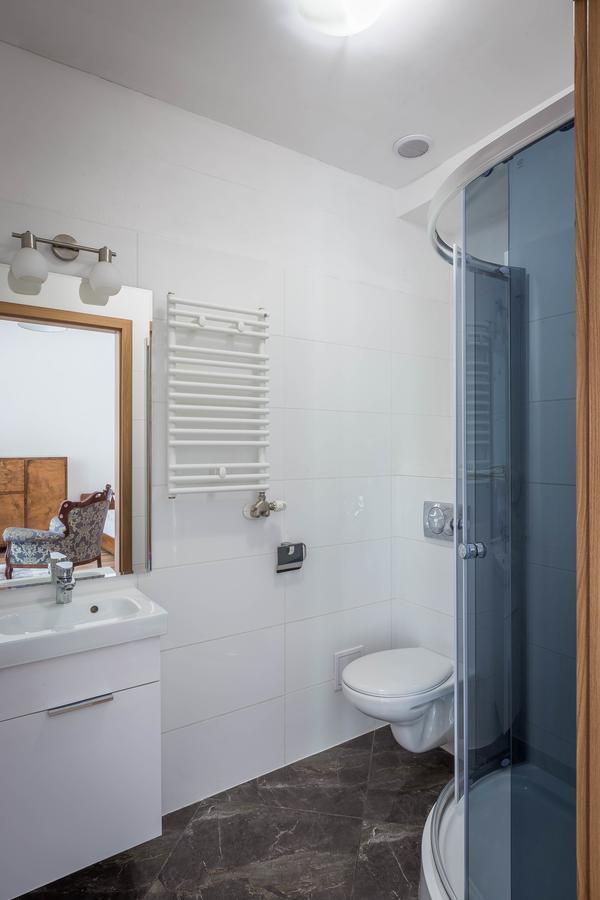 Fragola Budget Apartments & Rooms Krakow Ngoại thất bức ảnh