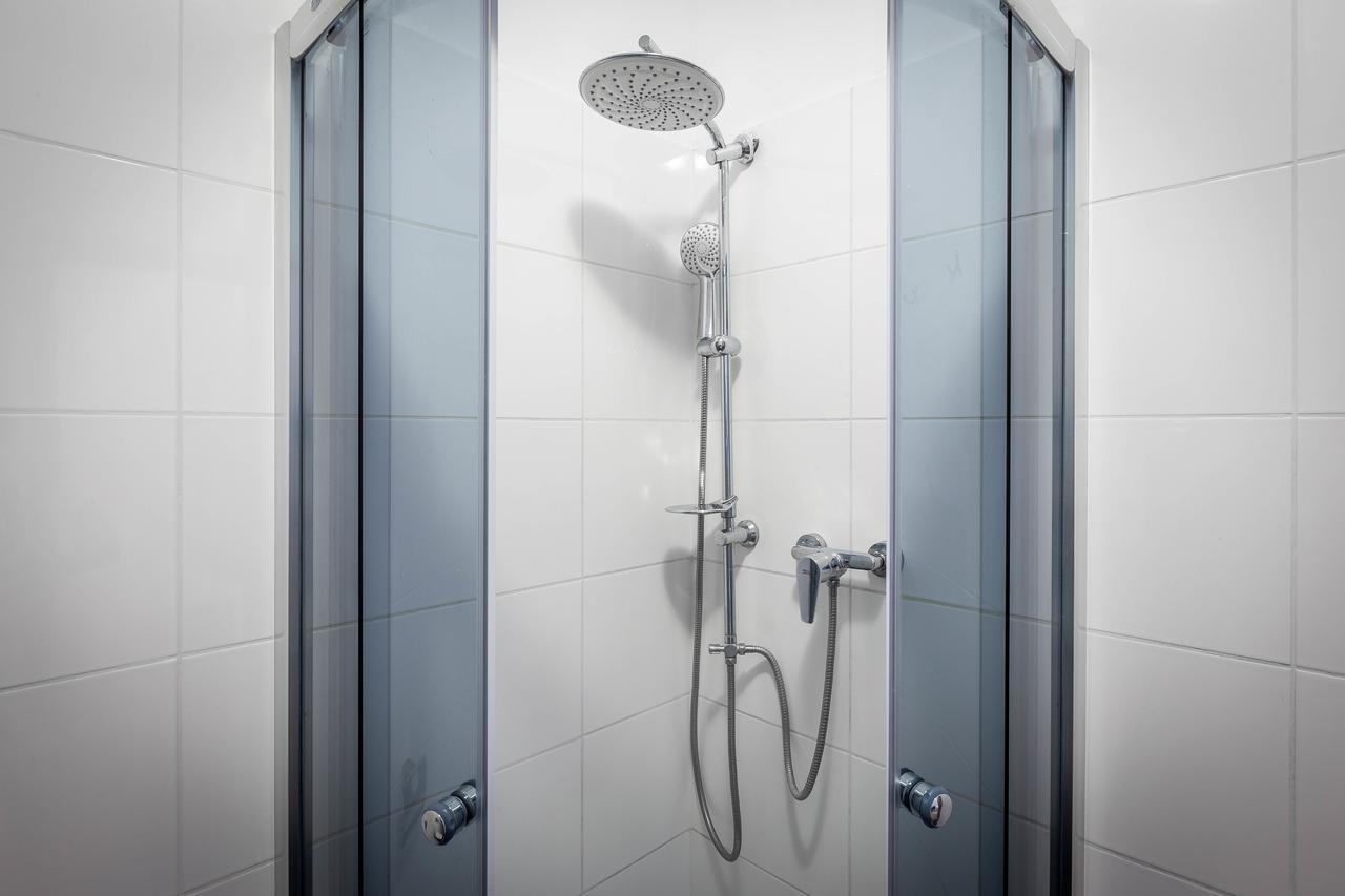 Fragola Budget Apartments & Rooms Krakow Ngoại thất bức ảnh